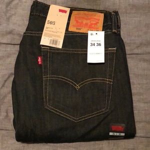 Levi jeans 34x36 505